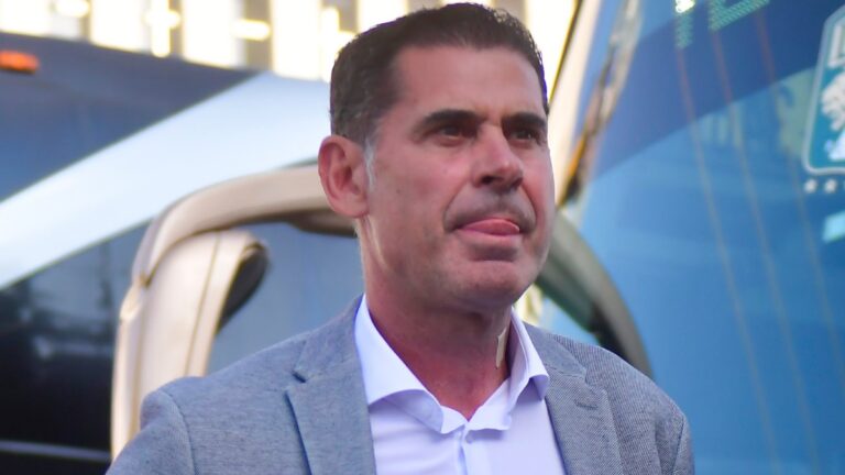 Chivas hace oficial la salida de Fernando Hierro de la dirección deportiva