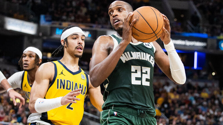 Khris Middleton volvería con Bucks antes del inicio de la temporada 2024-25