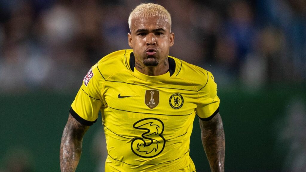 Kenedy sería nuevo jugador del Pachuca