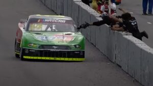 Alex de Alba conquista la Querétaro 200 en una dramática carrera marcada por los reinicios y las sorpresas