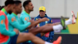 El rompecabezas de Carlo Ancelotti con Brasil: carencias en defensa y sobrecarga por la izquierda